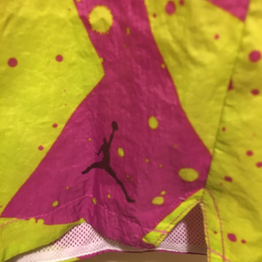 JORDAN Retro Poolside All Over Print Shorts sz M